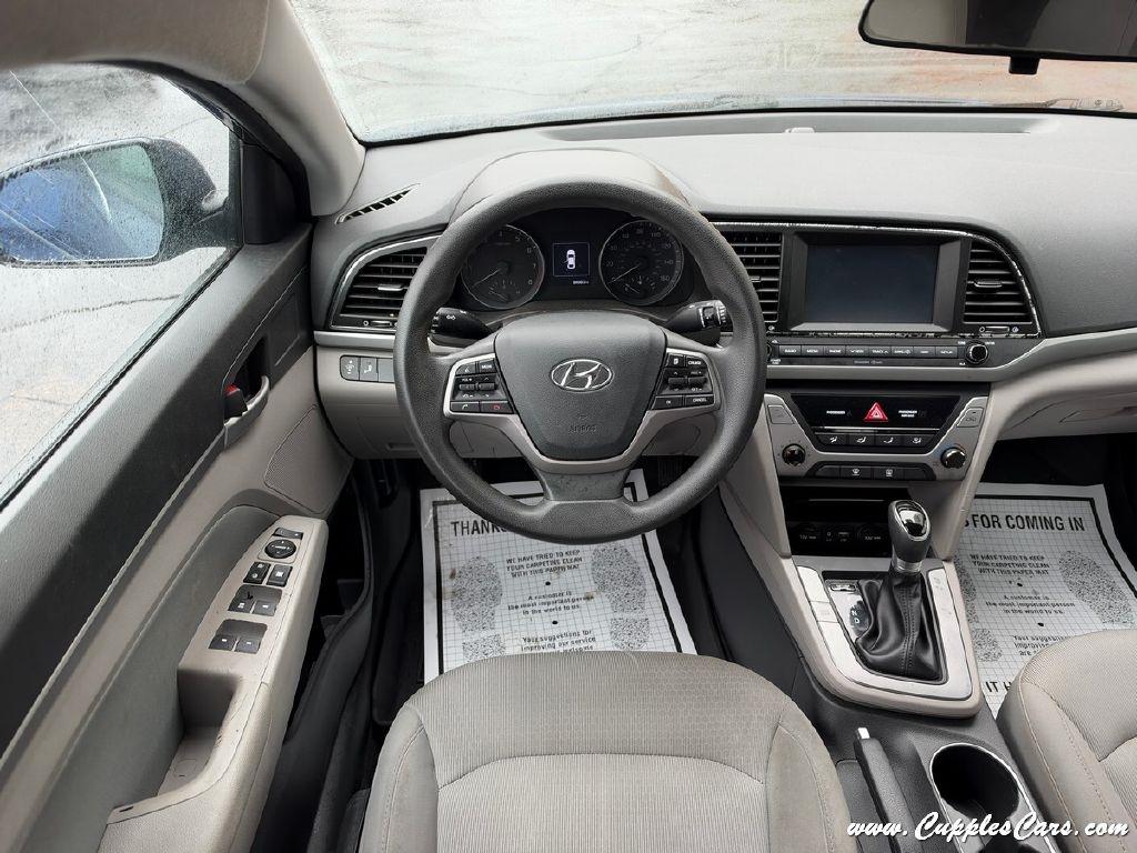 Hyundai Elantra  2018