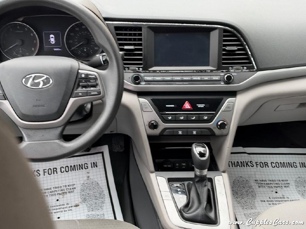Hyundai Elantra  2018