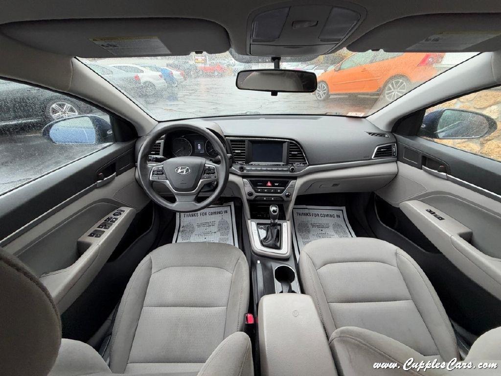 Hyundai Elantra  2018