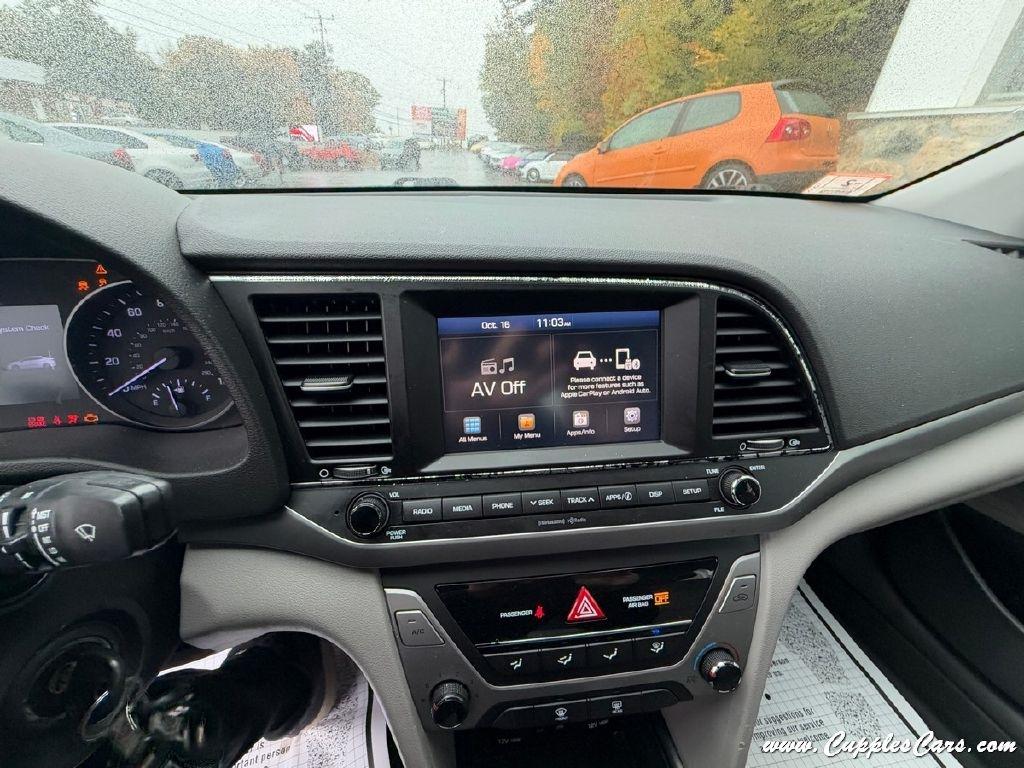 Hyundai Elantra  2018