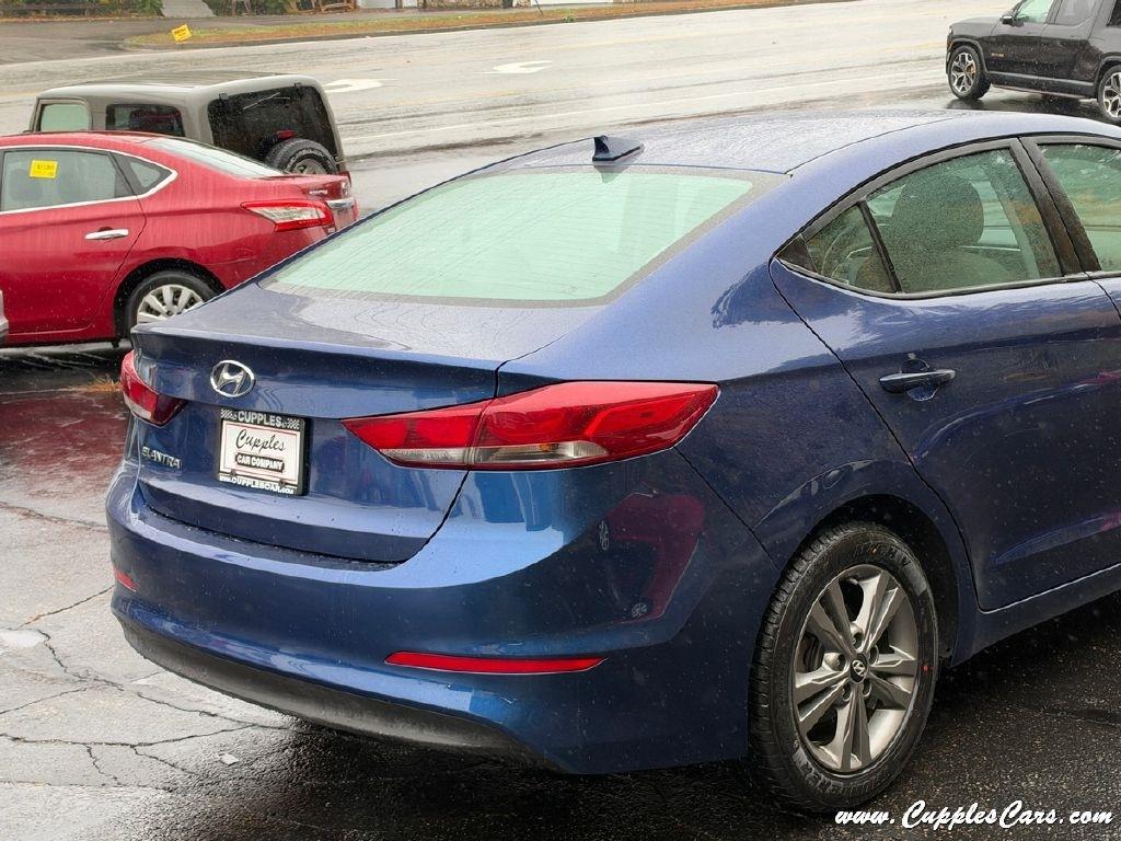 Hyundai Elantra  2018