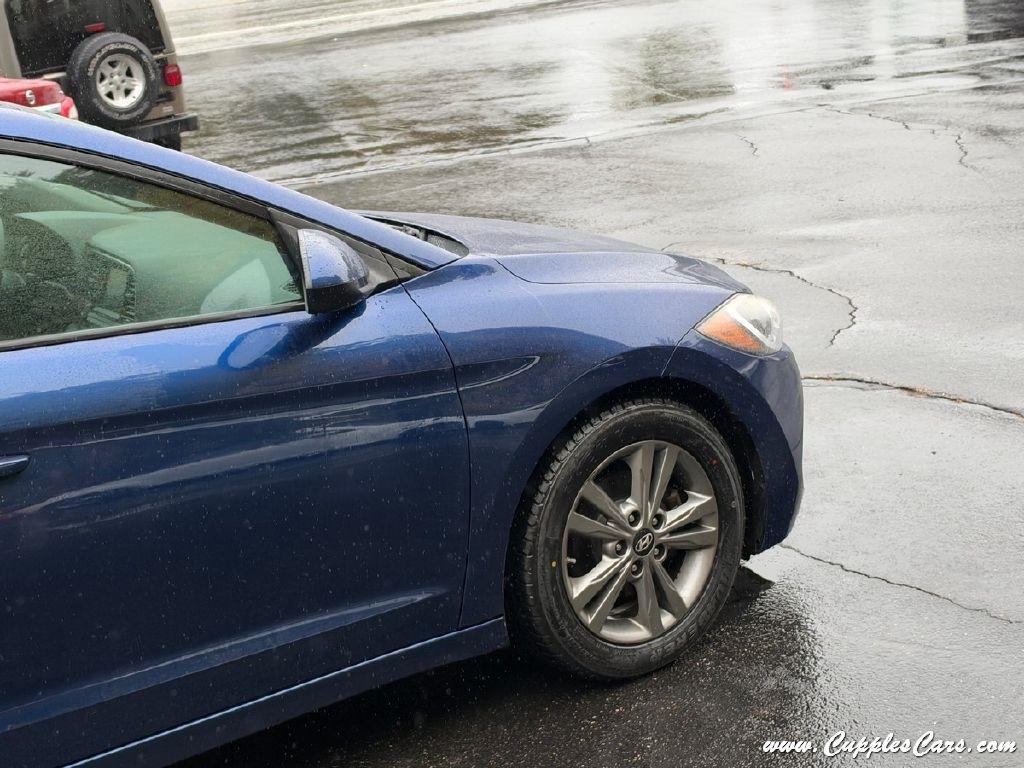Hyundai Elantra  2018