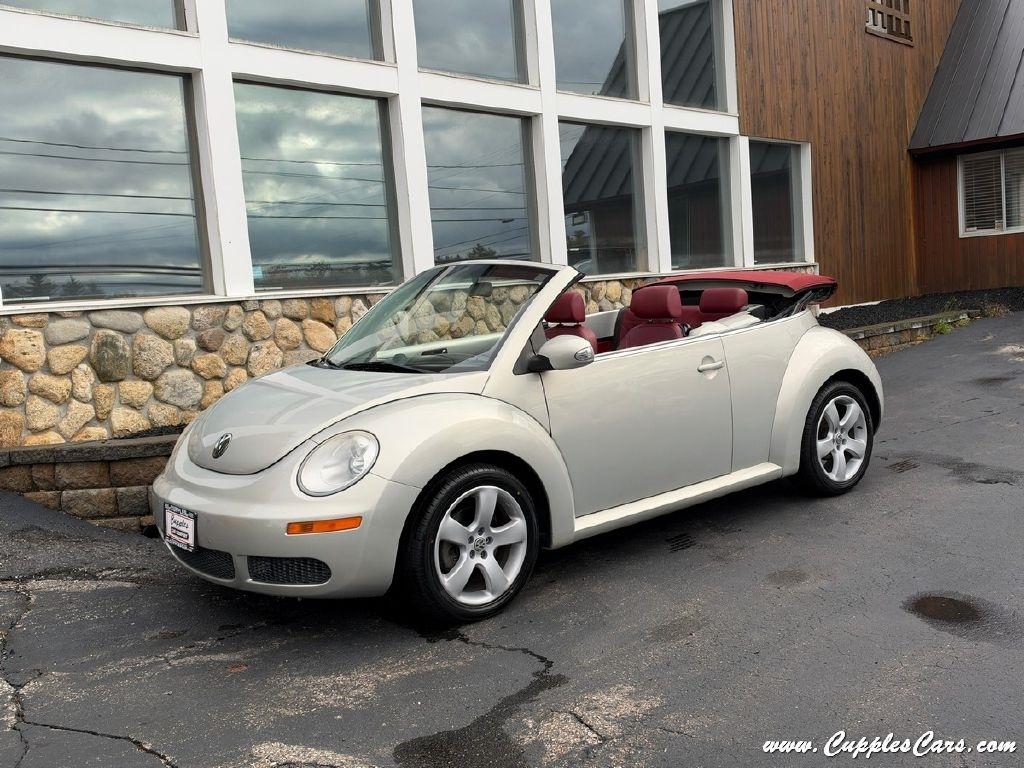 Volkswagen New Beetle  2009
