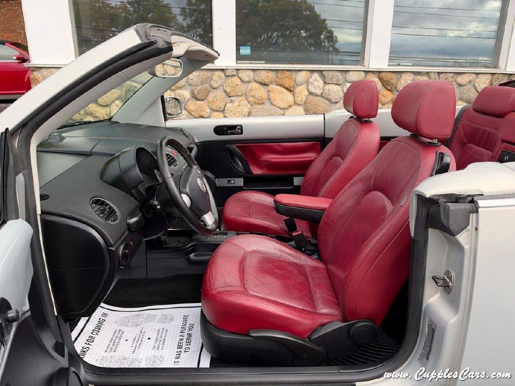 Volkswagen New Beetle  2009