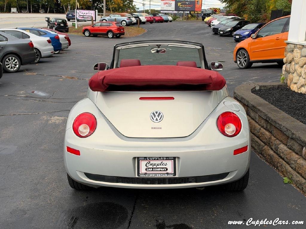 Volkswagen New Beetle  2009