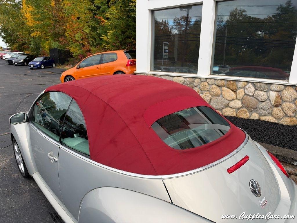 Volkswagen New Beetle  2009