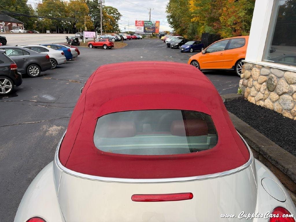 Volkswagen New Beetle  2009