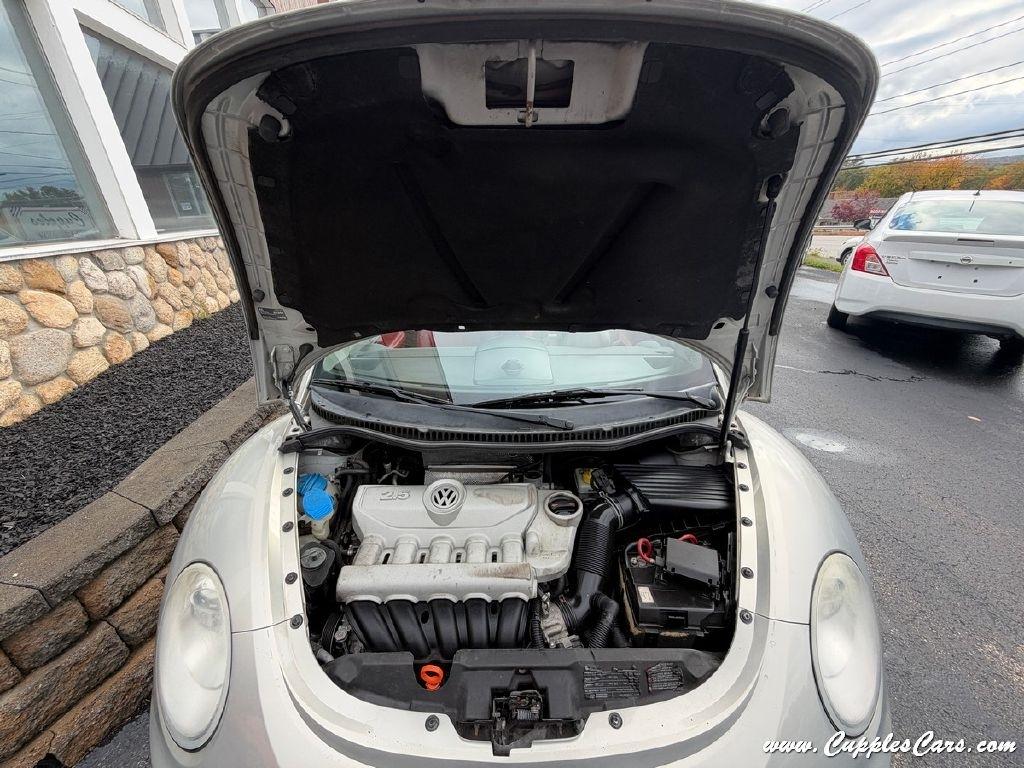 Volkswagen New Beetle  2009