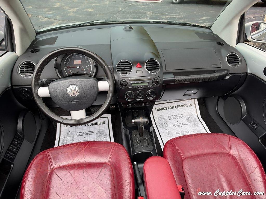 Volkswagen New Beetle  2009