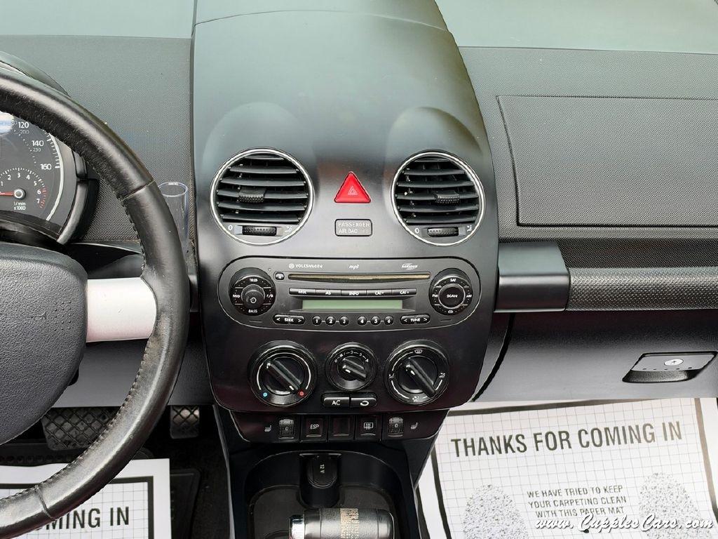 Volkswagen New Beetle  2009