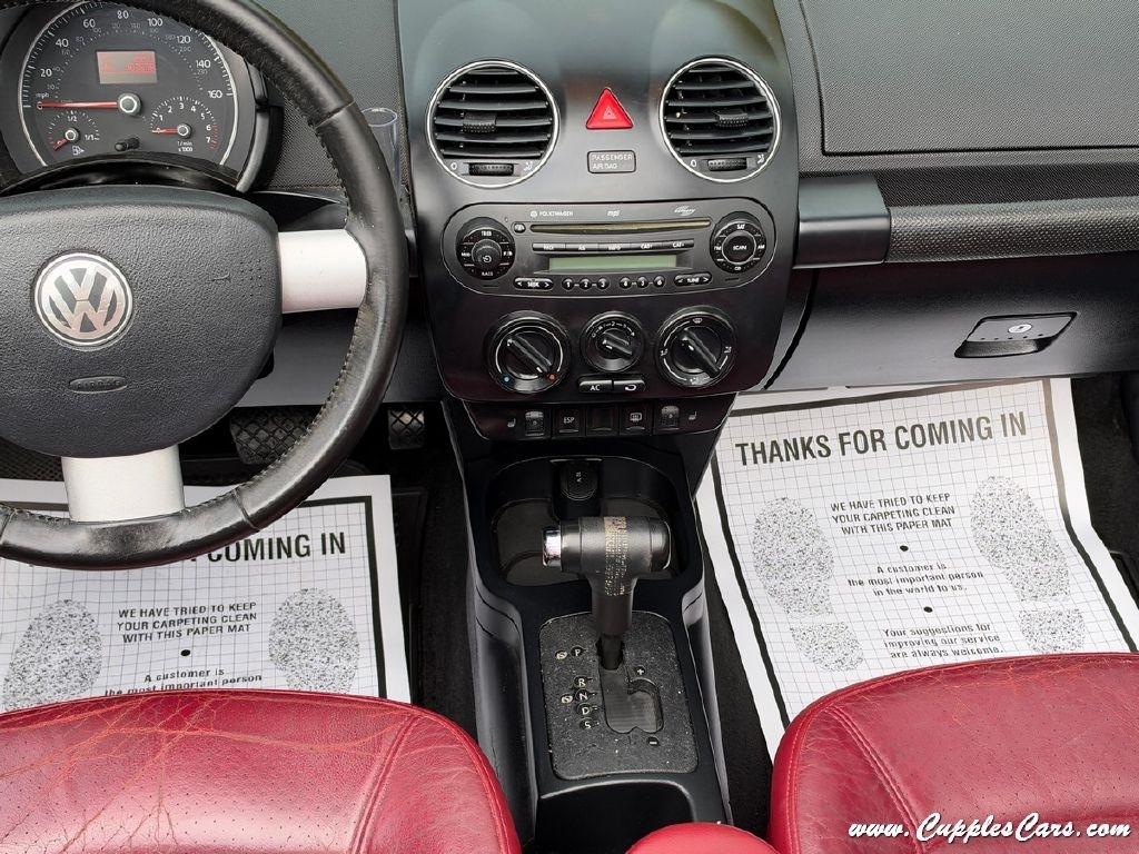 Volkswagen New Beetle  2009