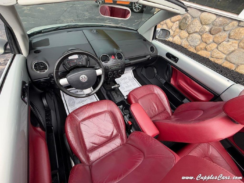 Volkswagen New Beetle  2009