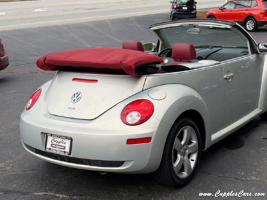 Volkswagen New Beetle  2009