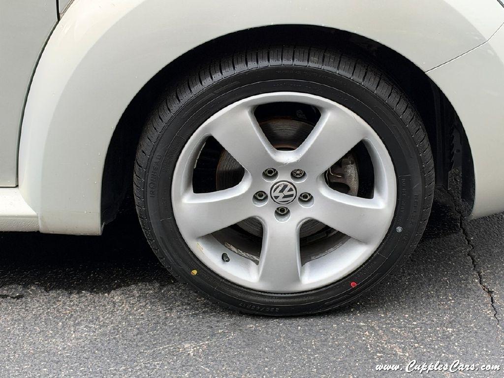 Volkswagen New Beetle  2009