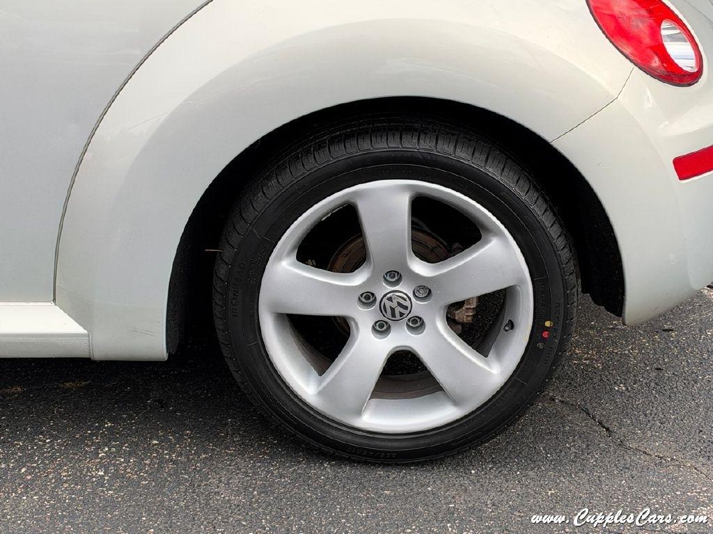 Volkswagen New Beetle  2009