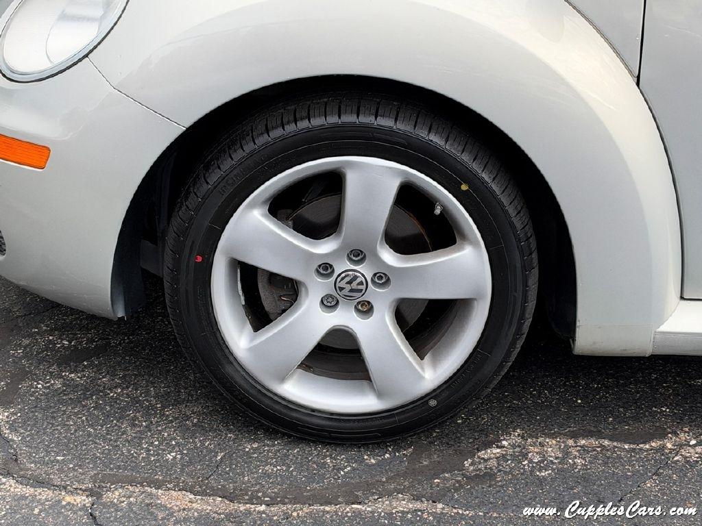 Volkswagen New Beetle  2009