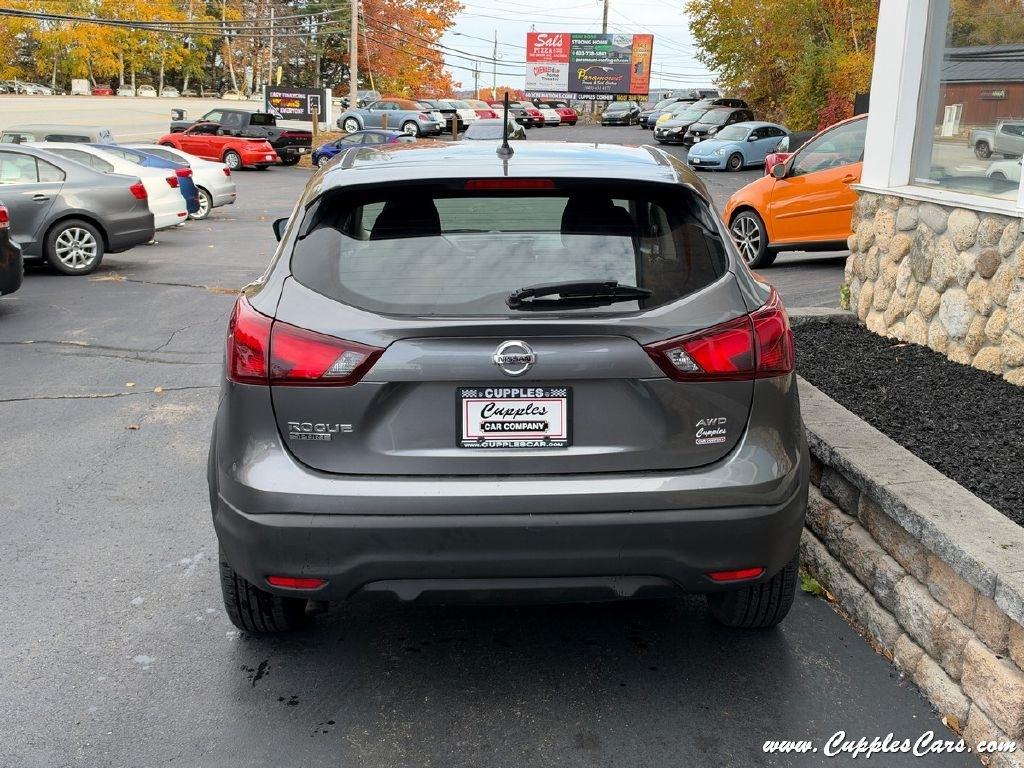 Nissan Rogue Sport  2019