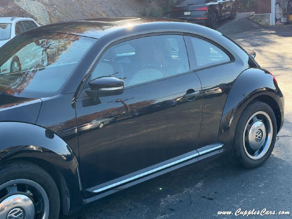 Volkswagen Beetle  2015