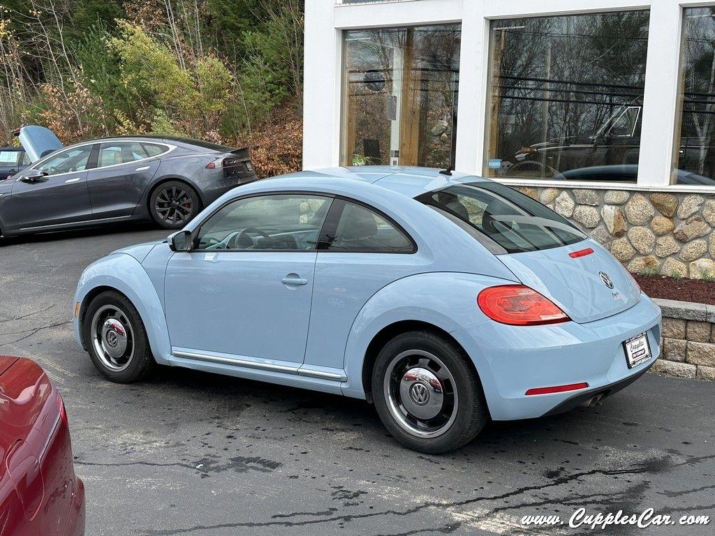 Volkswagen Beetle  2013