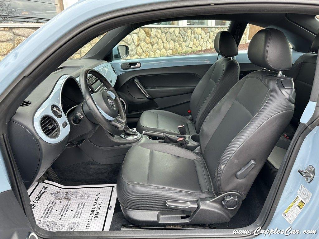 Volkswagen Beetle  2013