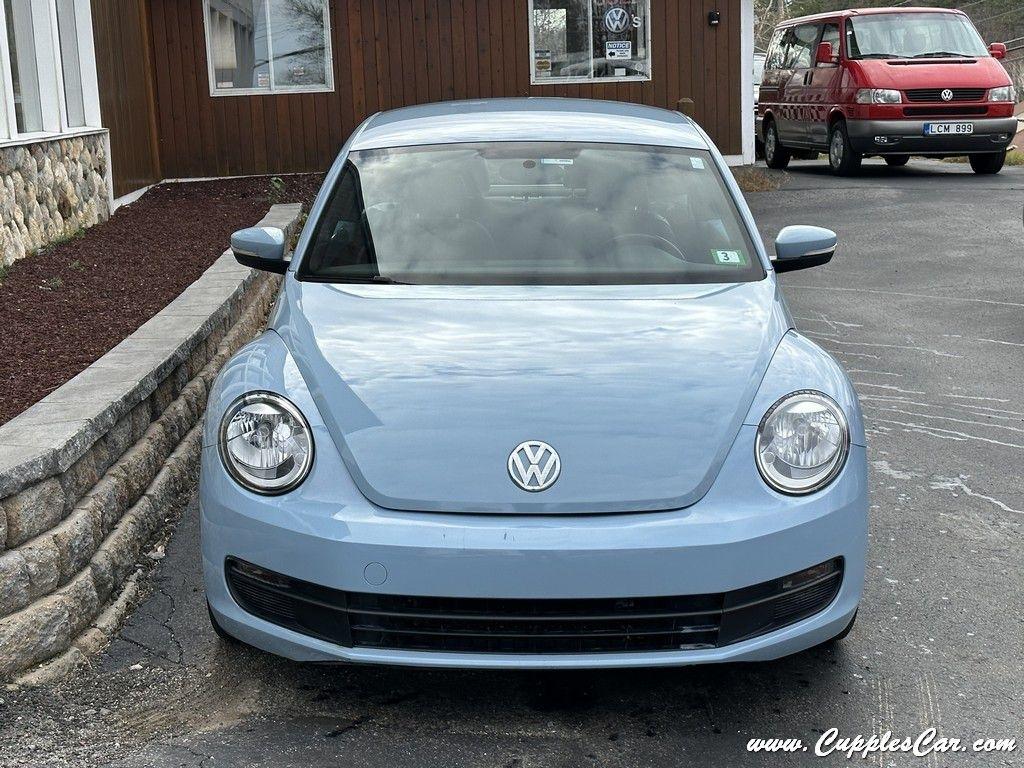 Volkswagen Beetle  2013