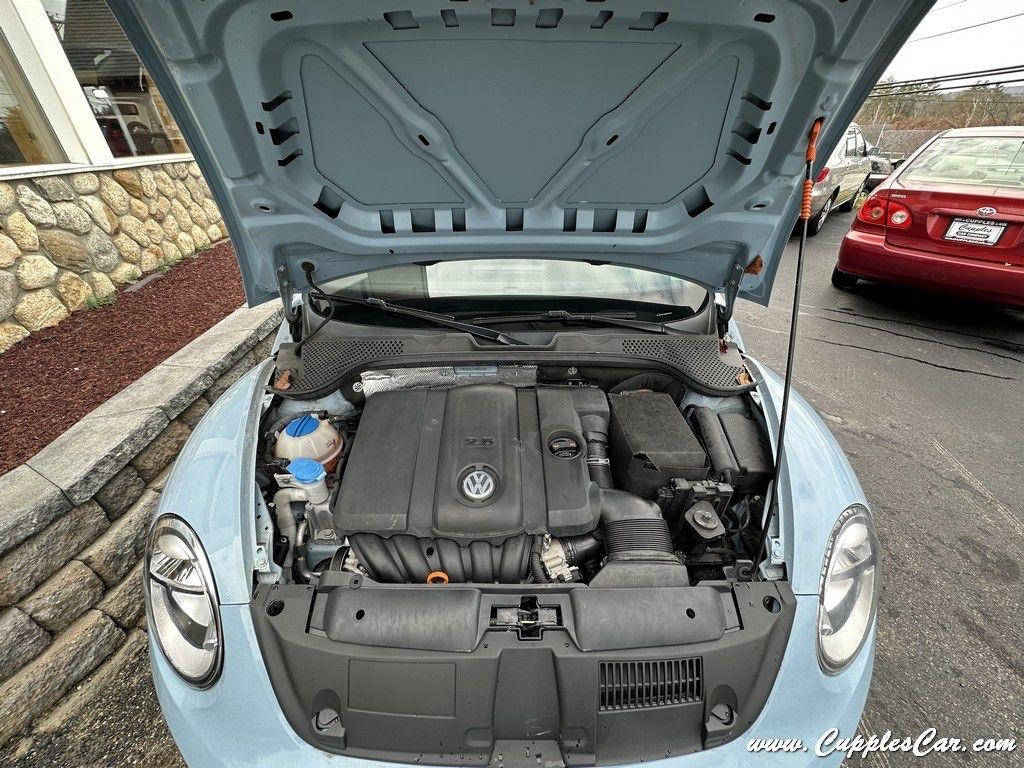 Volkswagen Beetle  2013