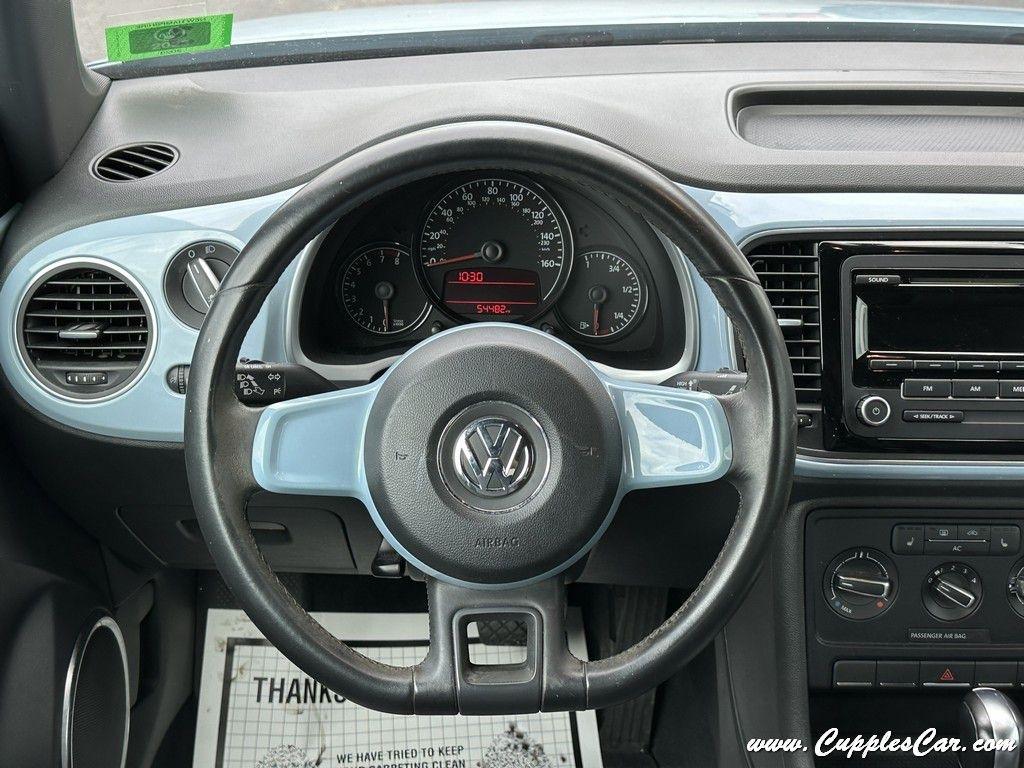 Volkswagen Beetle  2013