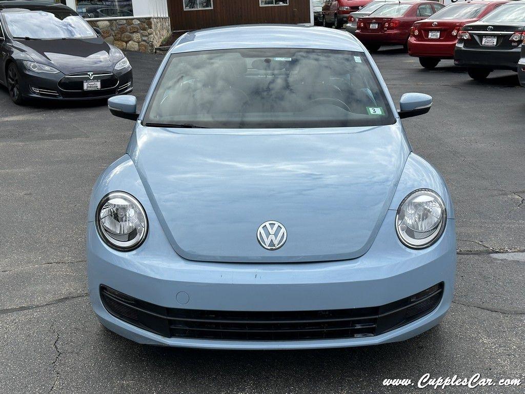 Volkswagen Beetle  2013