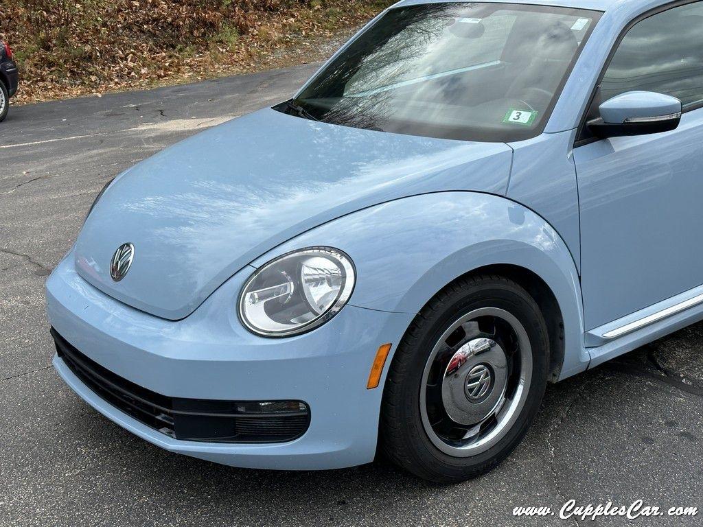 Volkswagen Beetle  2013