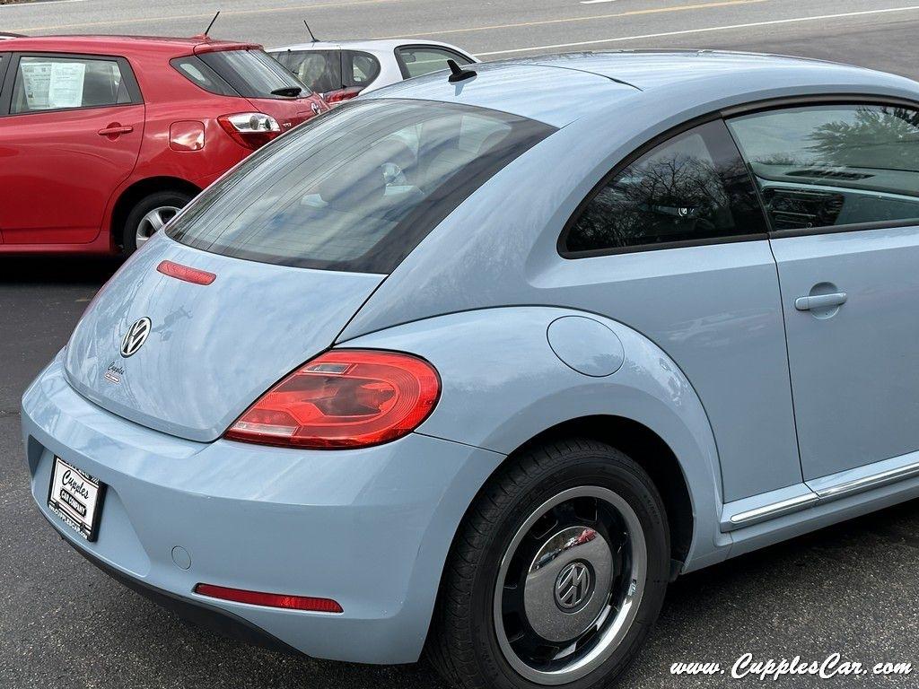 Volkswagen Beetle  2013