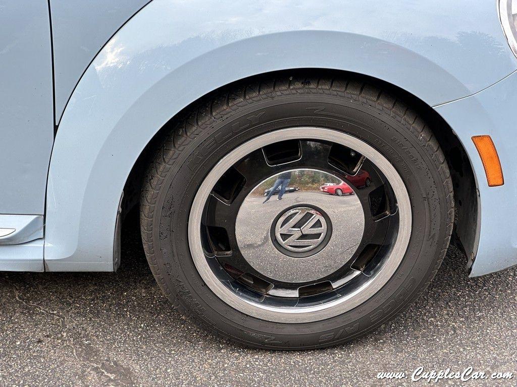 Volkswagen Beetle  2013