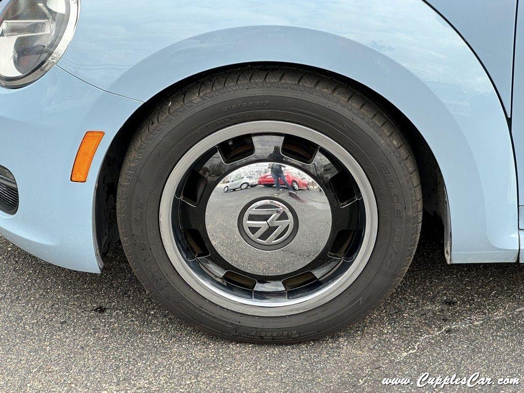 Volkswagen Beetle  2013