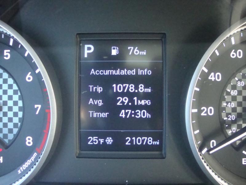 Hyundai Elantra SE 6AT 2020