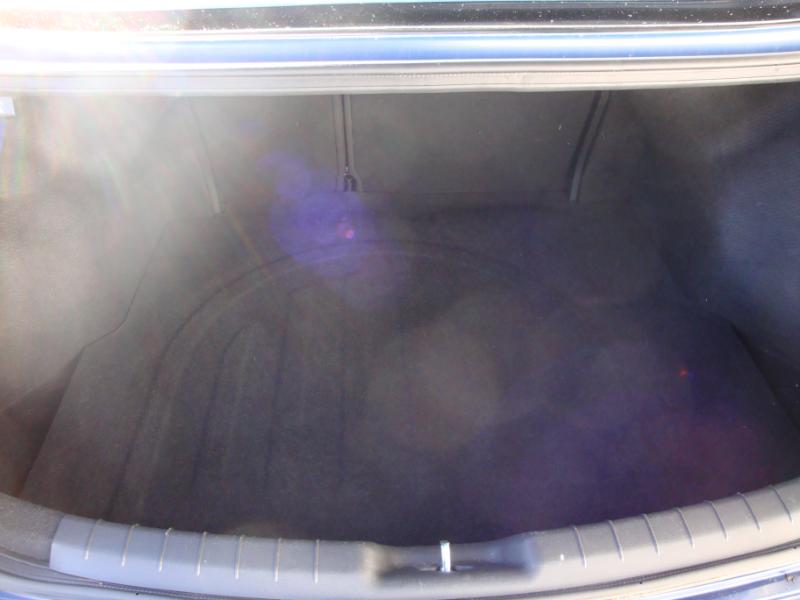 Hyundai Elantra SE 6AT 2020