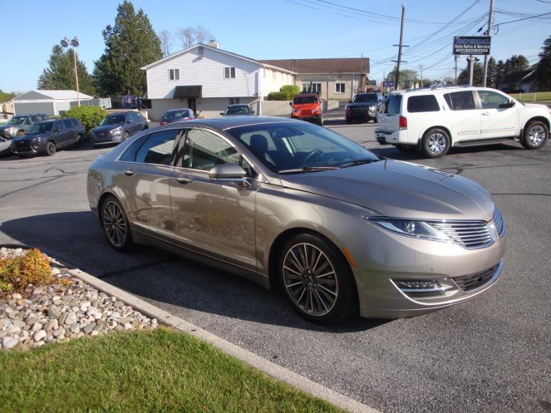 Lincoln MKZ Hybrid Sedan 2015