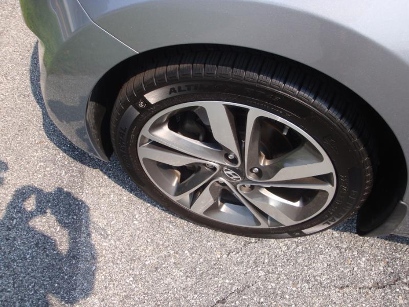 Hyundai Elantra Limited 2015
