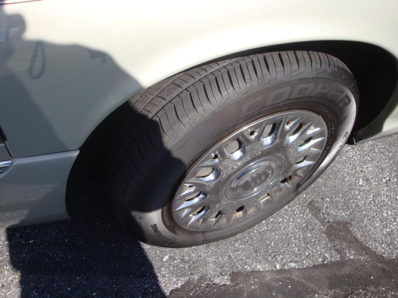 Mercury Grand Marquis GS 2004
