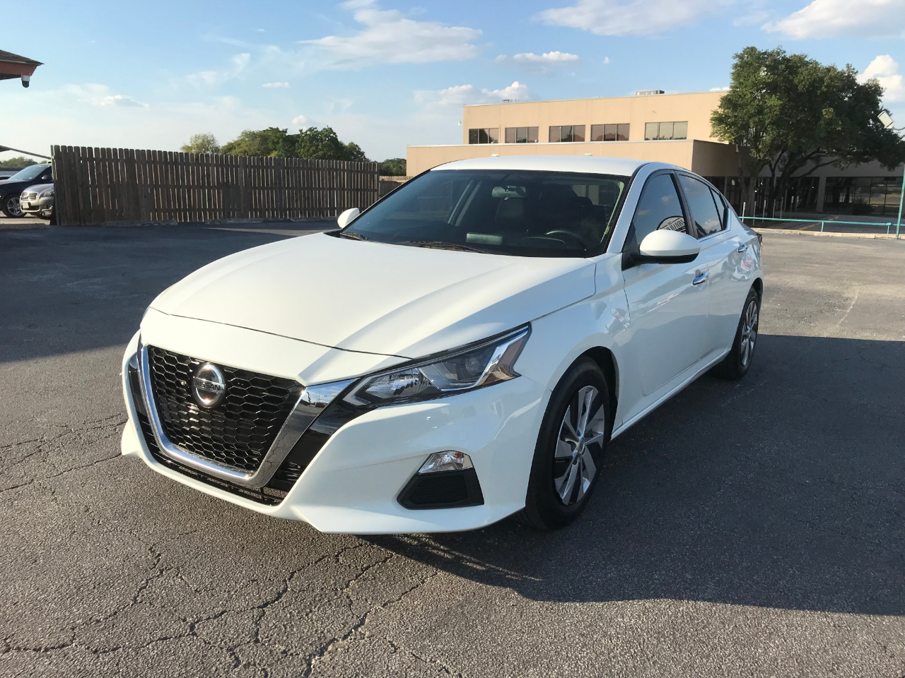 2020 Nissan Altima 2.5 S photo 3