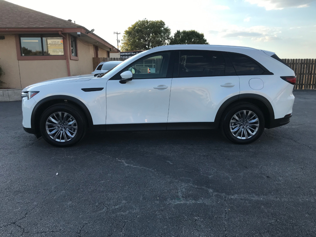 2024 Mazda CX-90 Preferred Plus photo 4