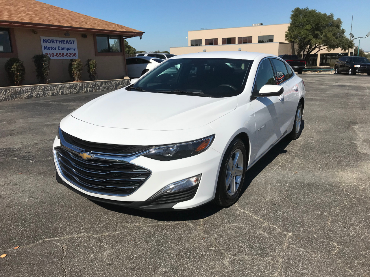 2023 Chevrolet Malibu LS photo 3