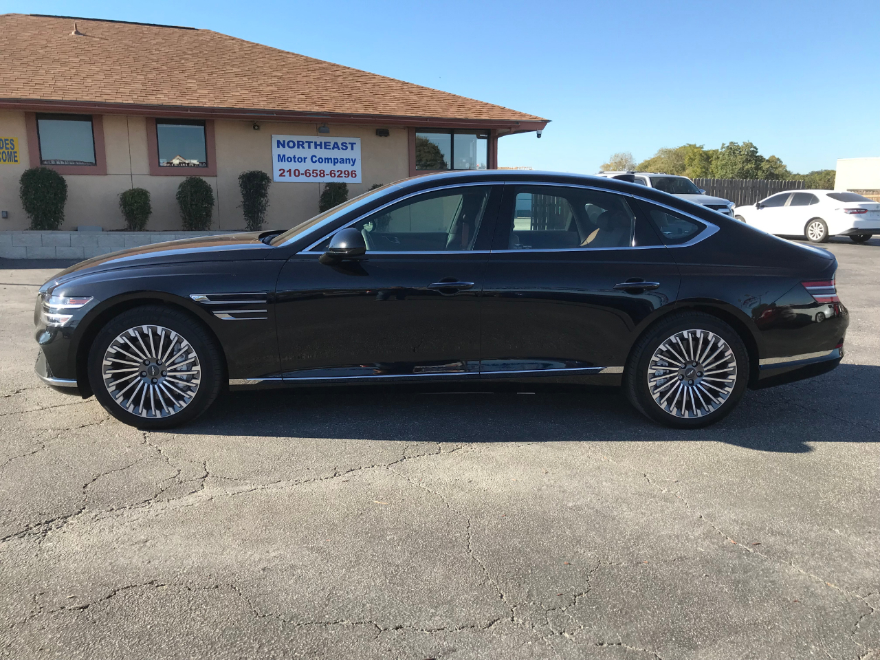 2024 Genesis Electrified G80 Advanced Prestige photo 4
