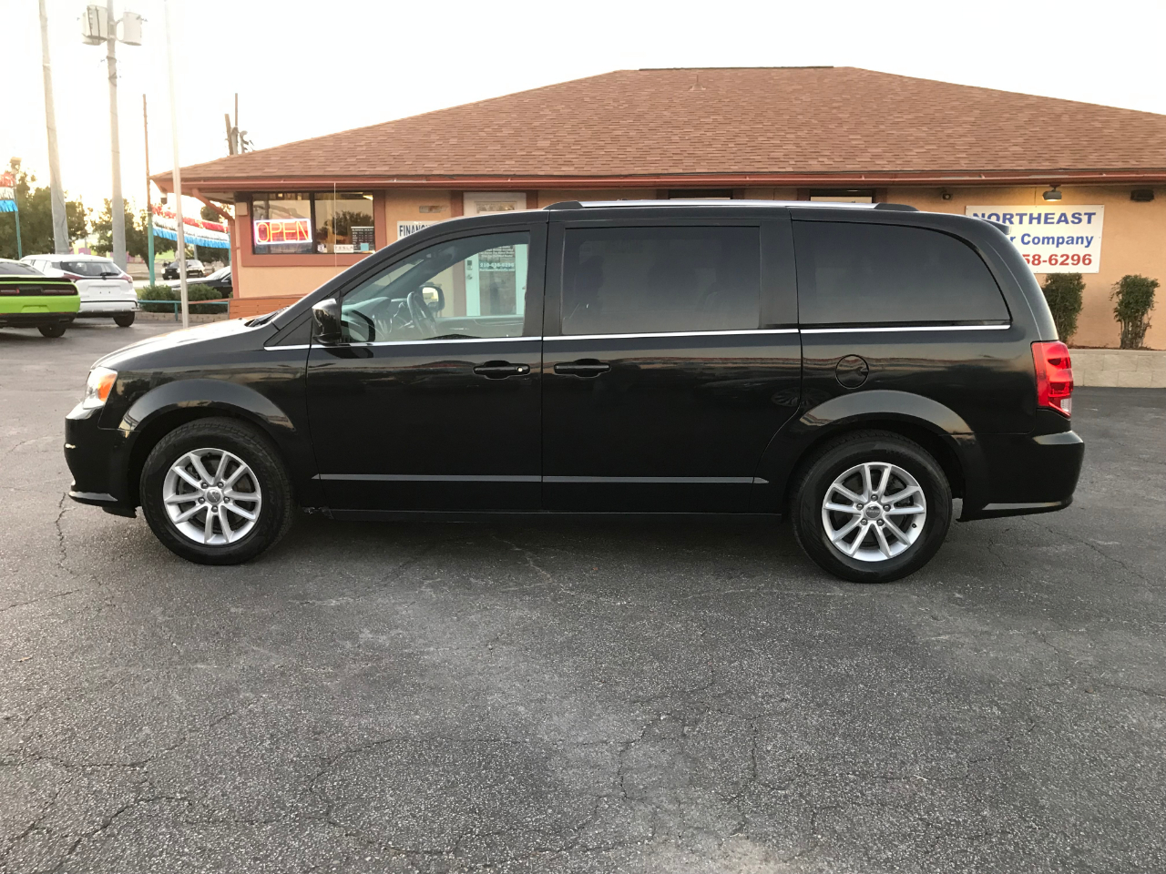 2020 Dodge Grand Caravan SXT photo 4