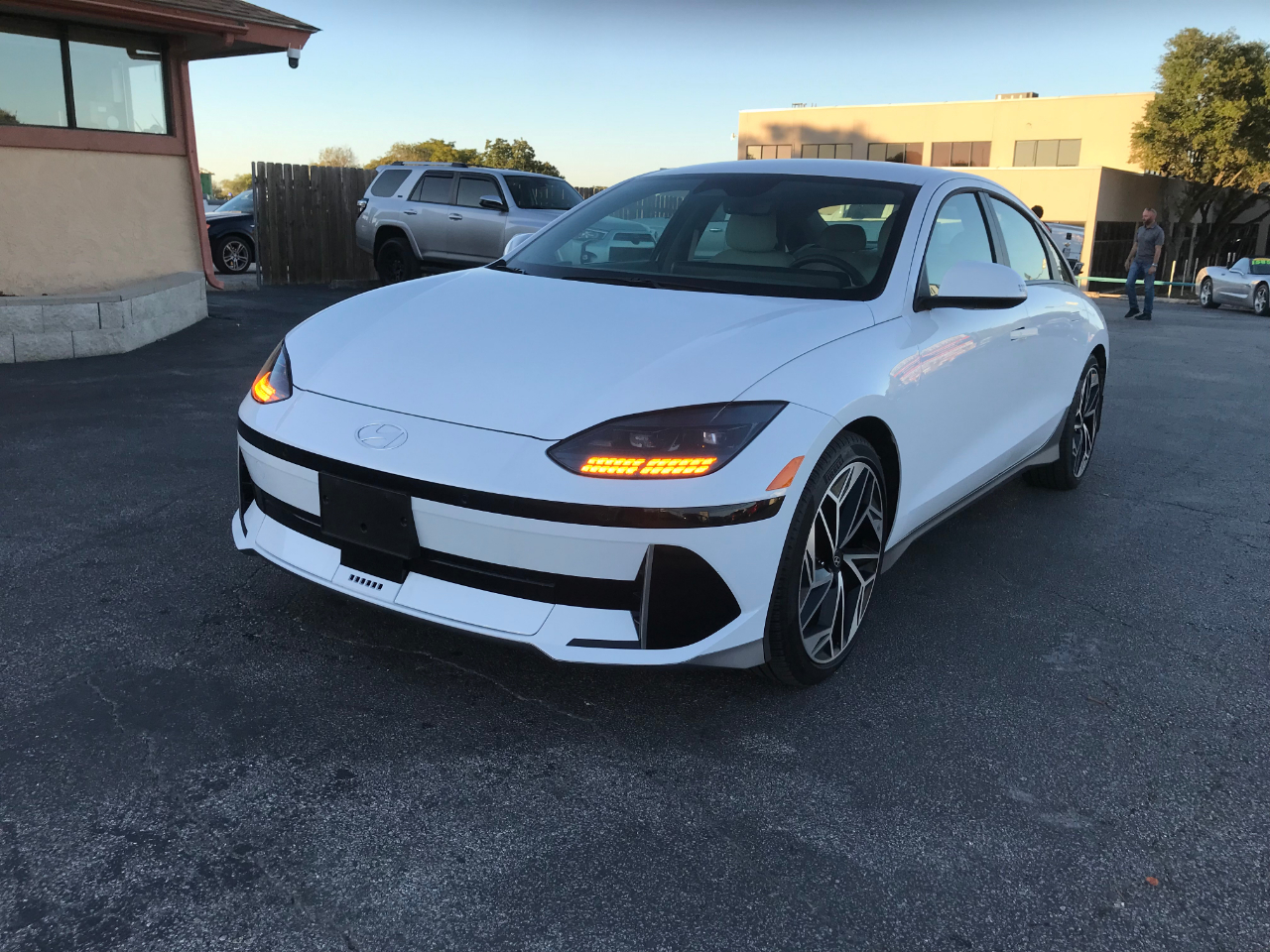 2024 Hyundai Ioniq 6 SEL photo 2