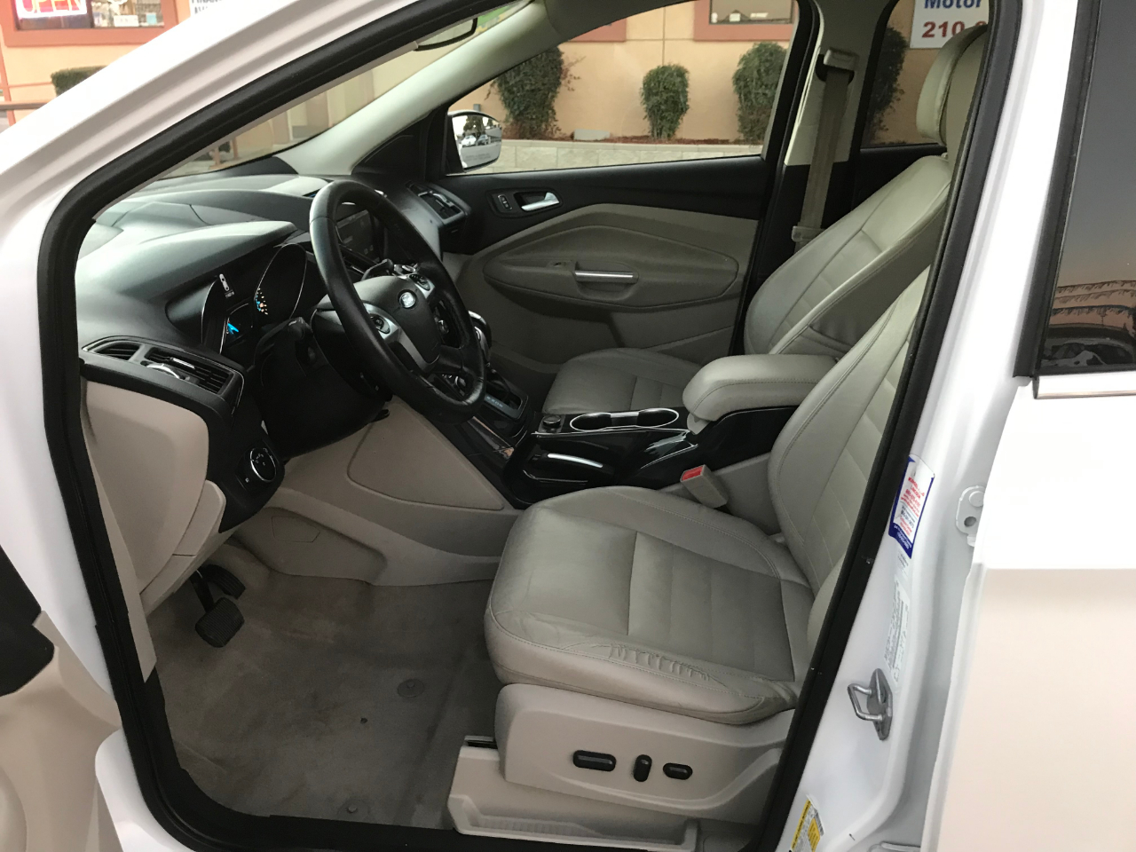 Ford Escape Titanium FWD 2014