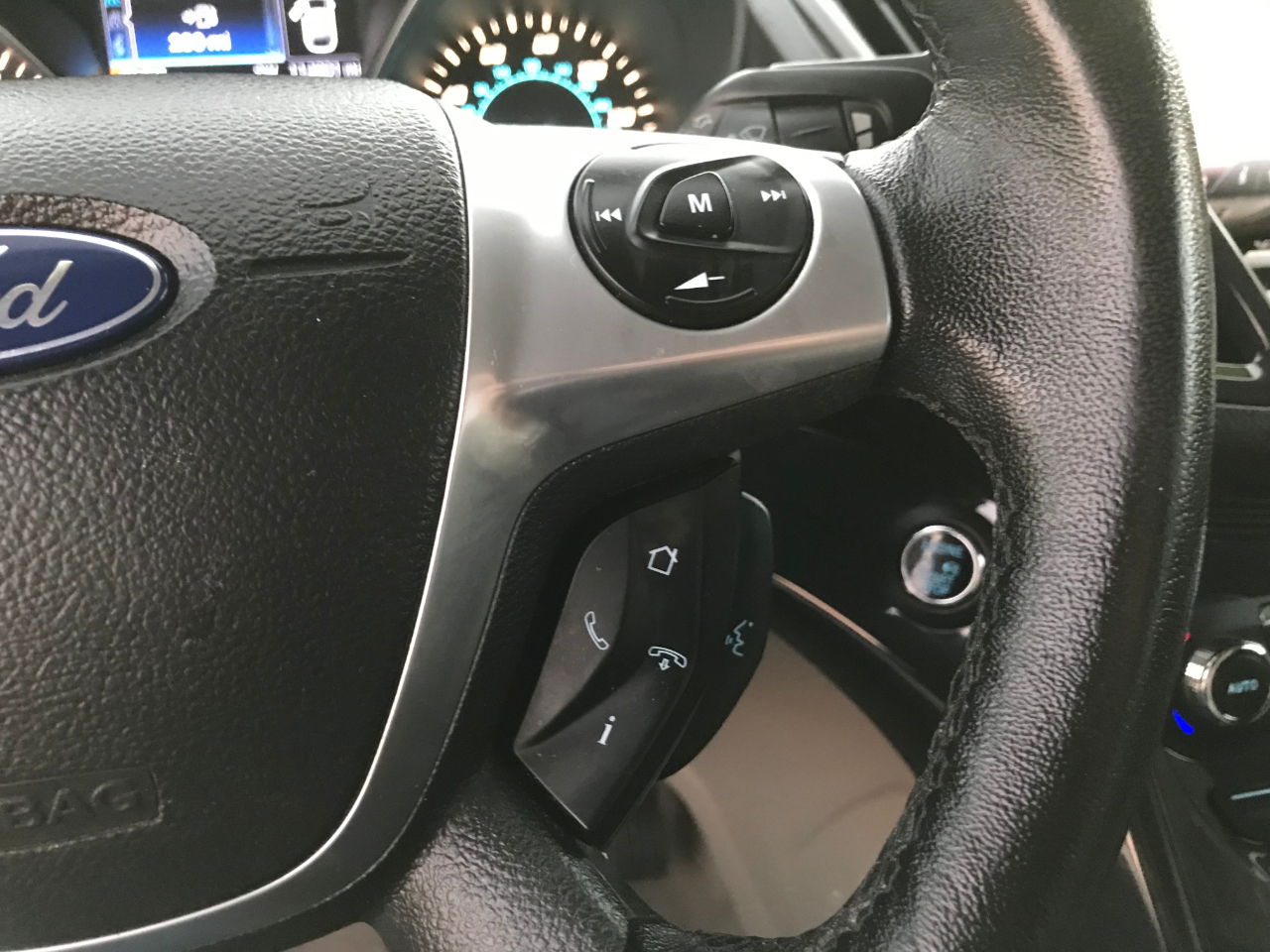 Ford Escape Titanium FWD 2014