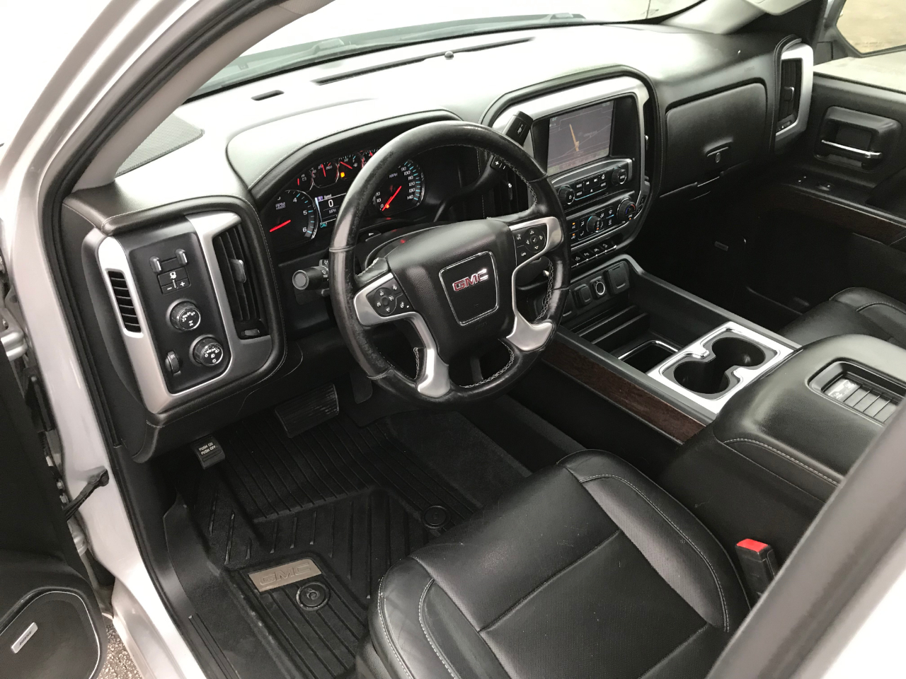 GMC Sierra 1500 SLT Crew Cab Short Box 4WD 2018