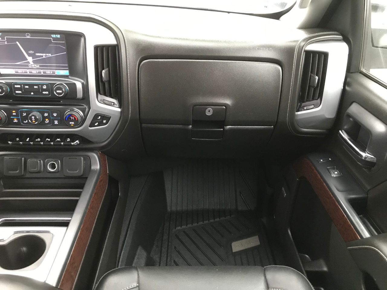 GMC Sierra 1500 SLT Crew Cab Short Box 4WD 2018