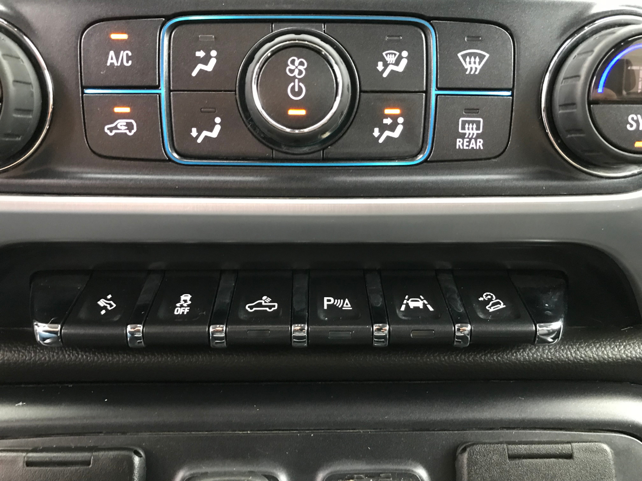 GMC Sierra 1500 SLT Crew Cab Short Box 4WD 2018