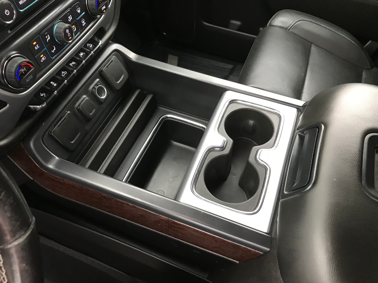 GMC Sierra 1500 SLT Crew Cab Short Box 4WD 2018