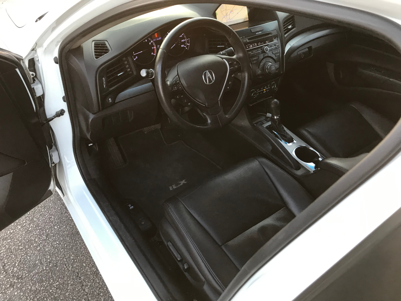 Acura ILX 5-Spd AT w/ Technology Package 2013